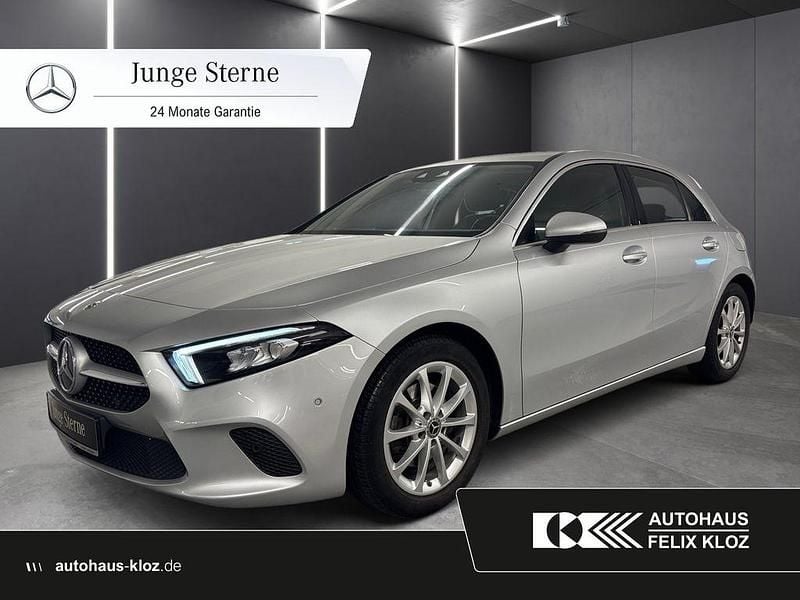 Silber Gebraucht 2020 Mercedes A200 Progressive Limousine | 22.790 € (Guter Preis) - Bild 1/4