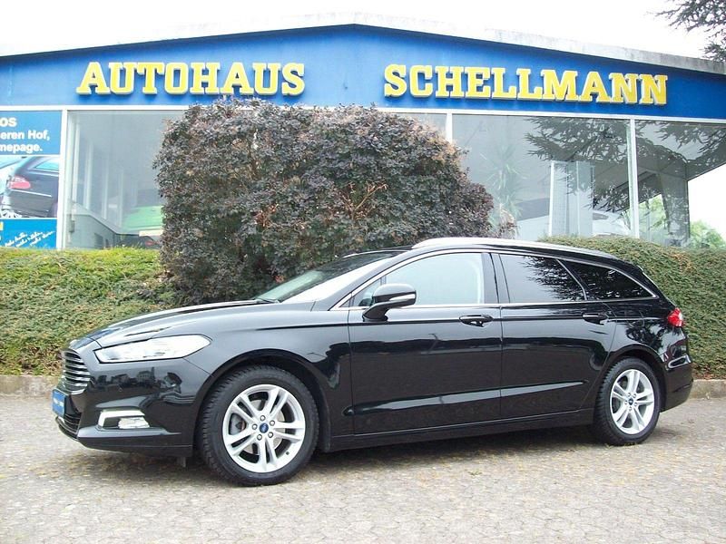 Schwarz Gebraucht 2018 Ford Mondeo Titanium Kombi | 15.970 € (Fairer Preis) - Bild 1/4