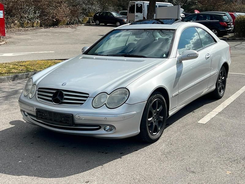 Gebraucht Mercedes CLK200 163 PS (119 kW) 2004 Silber Coupé
