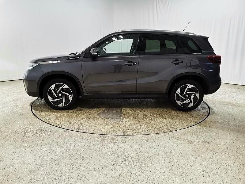 Gebraucht Suzuki Vitara Comfort+ 129 PS (94 kW) 2025 Titan dark grey pearl metallic SUV
