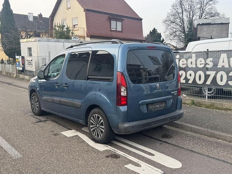 Gebraucht Peugeot Partner Tepee Active 114 PS (83 kW) 2012 Grau Van / Kleinbus