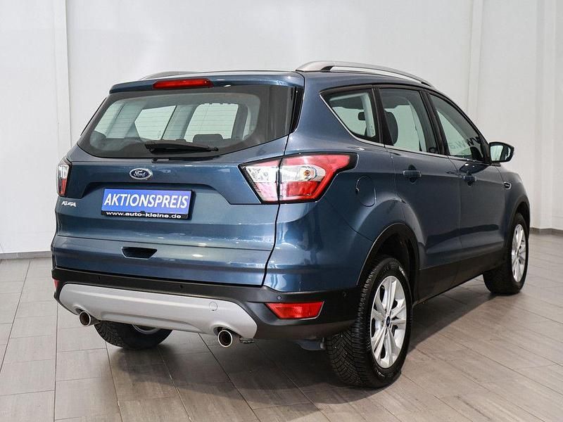 Gebraucht Ford Kuga Titanium 150 PS (110 kW) 2019 Blau SUV