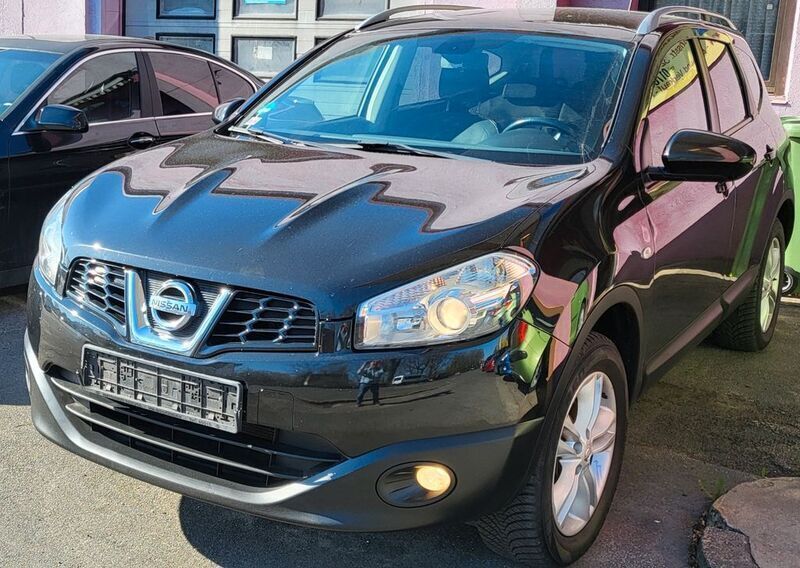 Schwarz Gebraucht 2011 Nissan Qashqai +2 Acenta SUV | 6.950 € (Fairer Preis) - Bild 1/4
