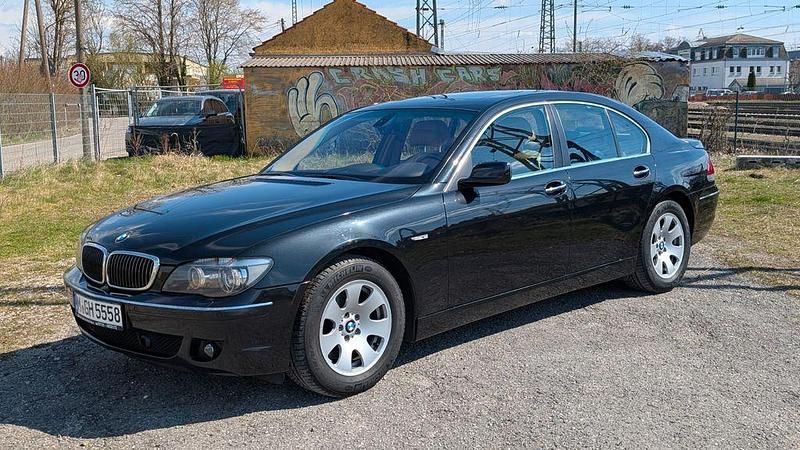 Schwarz Gebraucht 2006 BMW 750 Limousine | 8.000 € (Fairer Preis) - Bild 1/4
