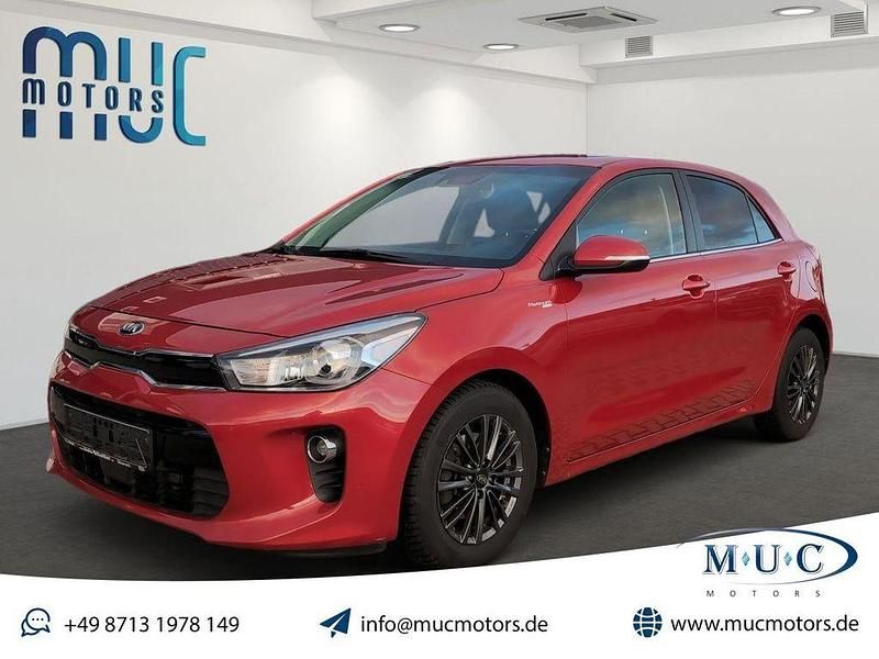 Gebraucht Kia Rio Platinum Edition 120 PS (88 kW) 2017 Rot Limousine