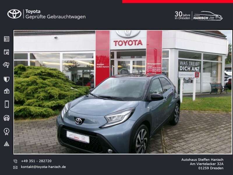 Grau Neu 2024 Toyota Aygo Pulse Kleinwagen | 16.490 € - Bild 1/4