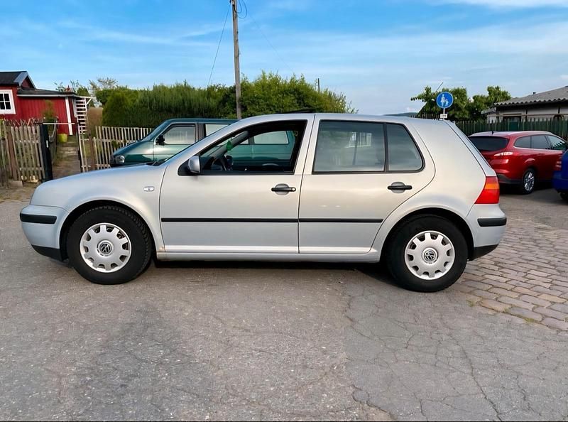 Gebraucht VW Golf IV 75 PS (55 kW) 2000 Grau Kleinwagen