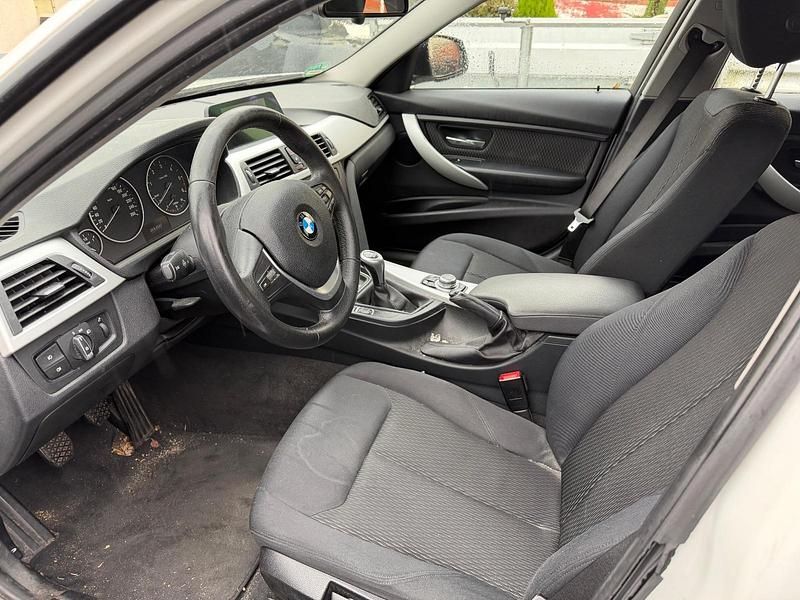 Gebraucht BMW 318 143 PS (105 kW) 2013 Weiß Kombi