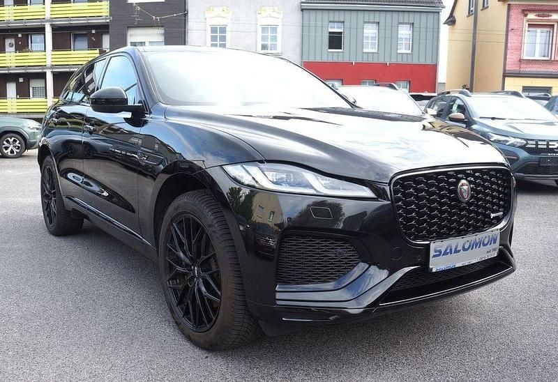 Gebraucht Jaguar F-Pace R-Dynamic 404 PS (297 kW) 2023 Santorini black (metallic) SUV