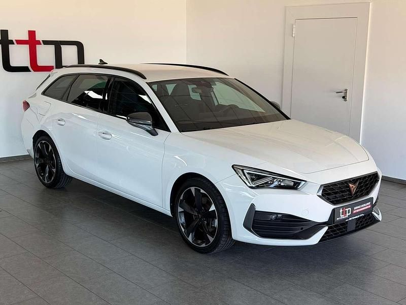 Usata Cupra Leon 150 CV (110 kW) 2024 Bianco Berlina