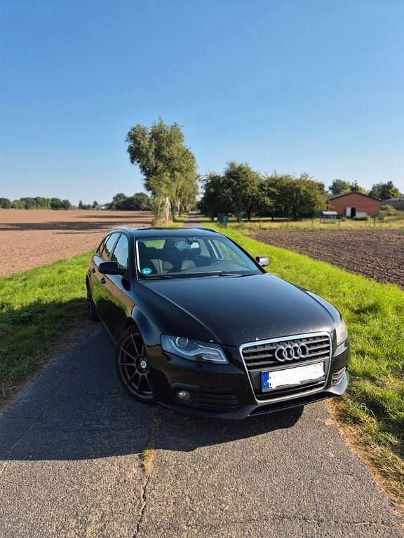 Schwarz Gebraucht 2009 Audi A4 Attraction Kombi | 5.999 € (Etwas zu teuer) - Bild 1/4