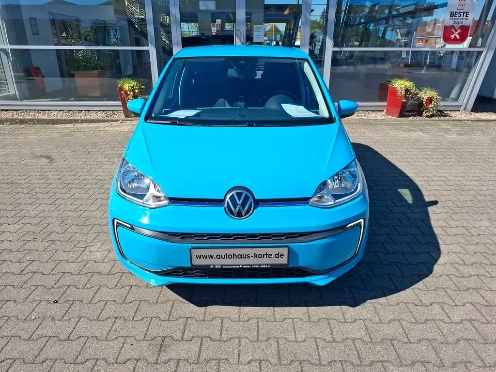 Second-hand VW e-up! 61 kW (83 CP) 2021 Albastru Hatchback