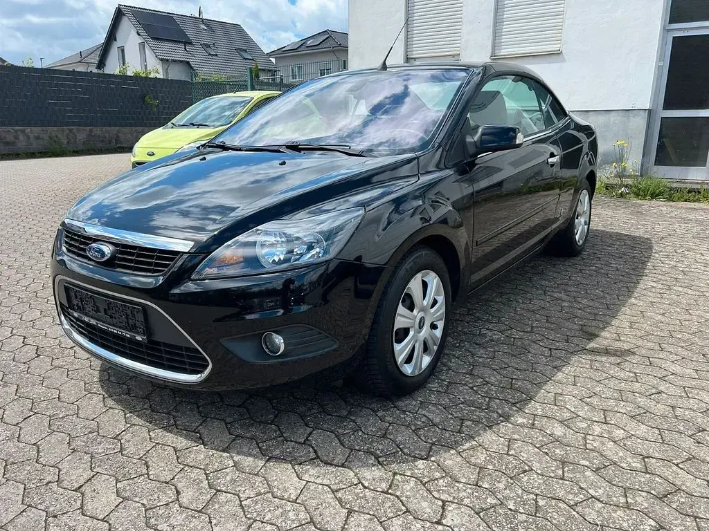 Gebraucht Ford Focus Cabriolet Titanium 136 PS (100 kW) 2010 Schwarz Cabrio