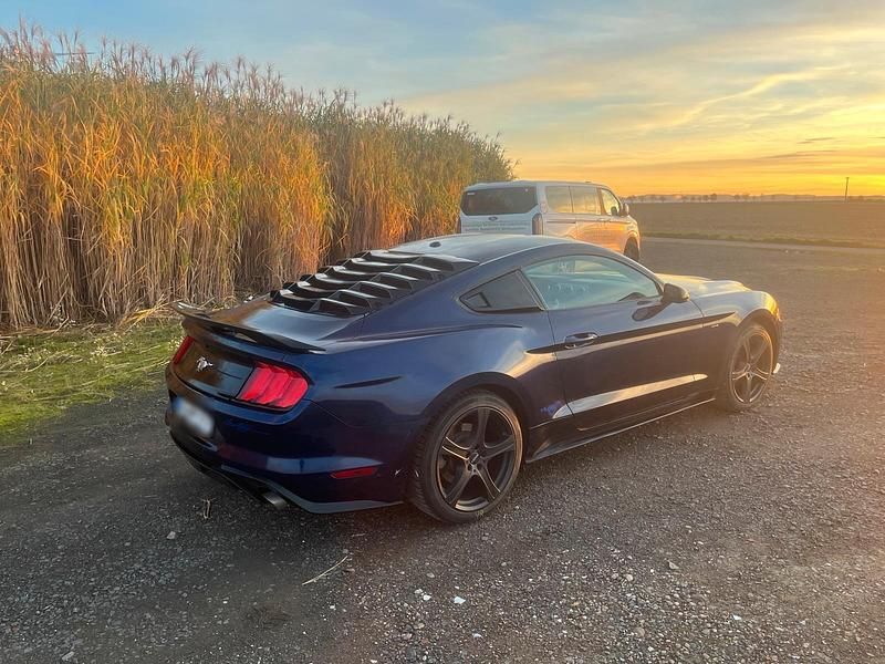 Second-hand Ford Mustang 317 CP (233 kW) 2020 Albastru Coupe