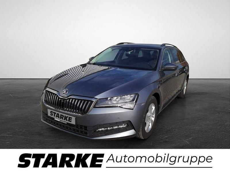 Graphitegrau metallic Gebraucht 2022 Skoda Superb Ambition Kombi | 24.690 € (Fairer Preis) - Bild 1/4
