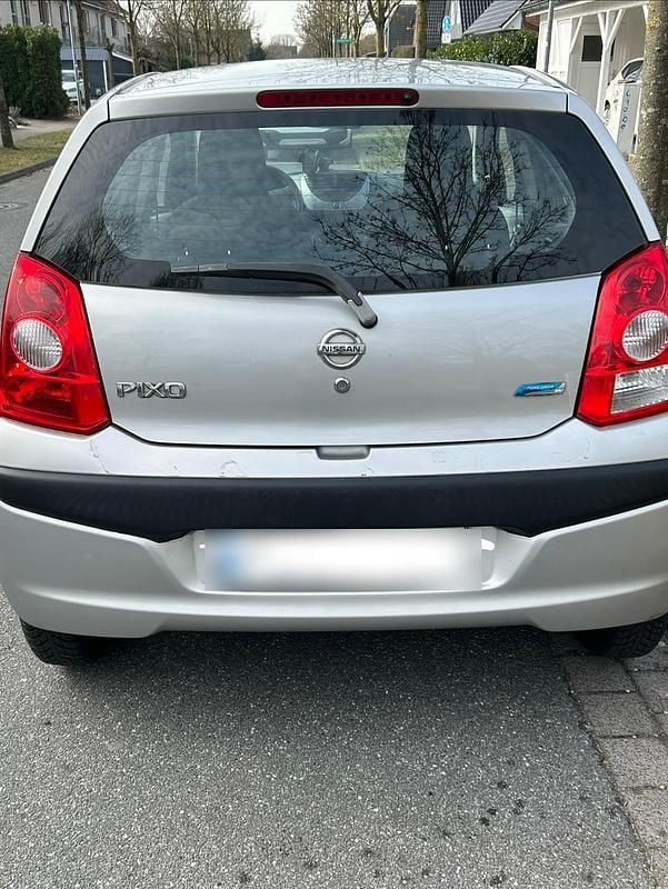 Gebraucht Nissan Pixo 2012 Silber Kleinwagen