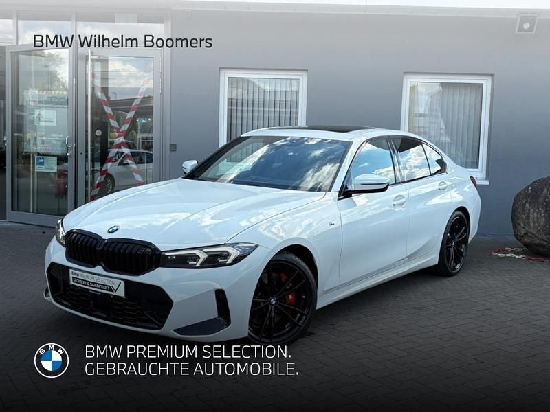 Weiss Gebraucht 2024 BMW 330 M Sport Limousine | 51.799 € (Teuer) - Bild 1/3