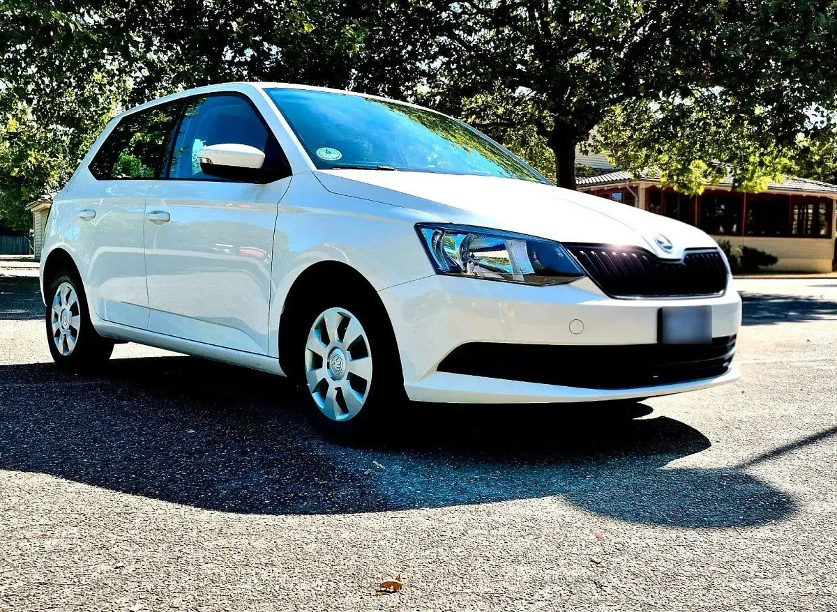 Gebraucht Skoda Fabia Active 60 PS (44 kW) 2017 Weiß Kleinwagen
