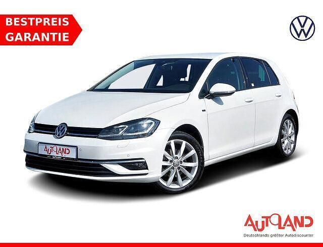 Weiß Gebraucht 2018 VW Golf VII Join Limousine | 14.990 € (Teuer) - Bild 1/4