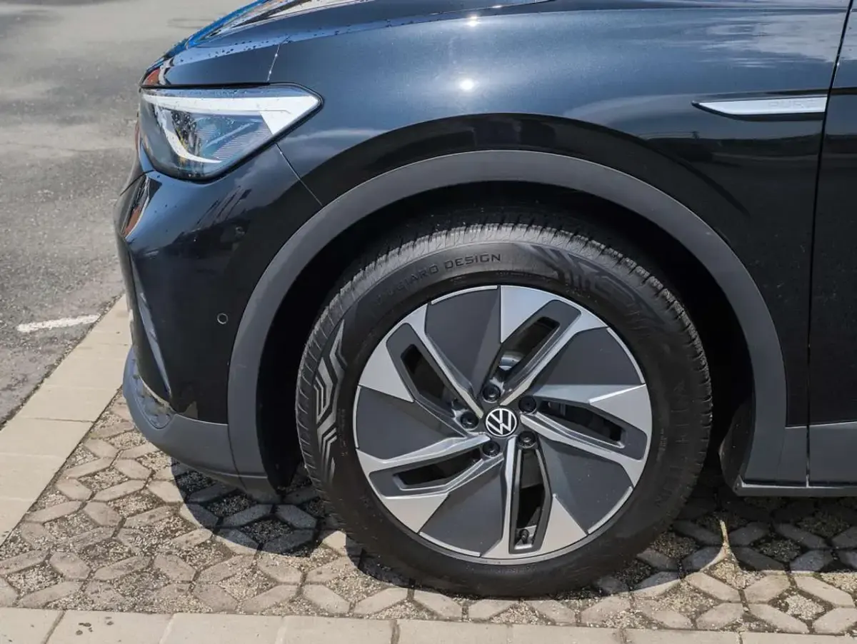 Gebraucht VW ID.4 Pure 108 kW (148 PS) 2022 Mythosschwarz metallic SUV