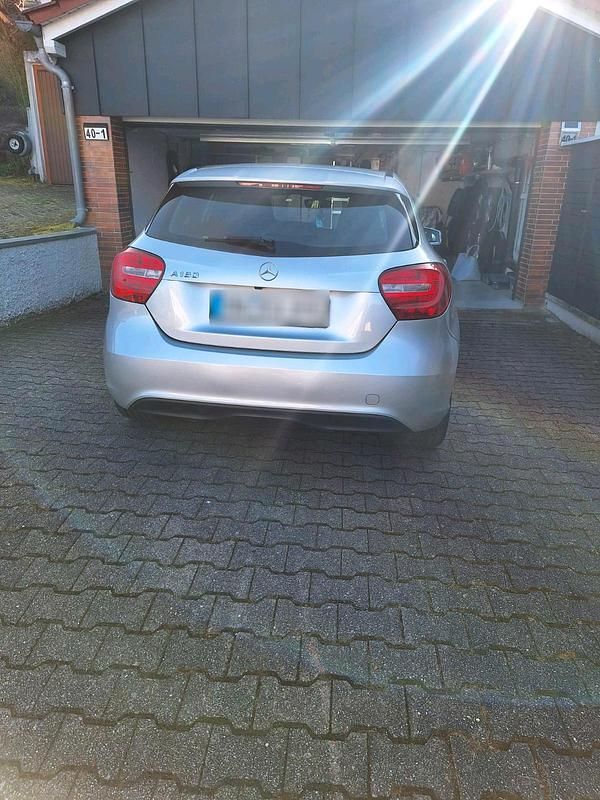 Gebraucht Mercedes A180 AMG 122 PS (89 kW) 2014 Grau Kleinwagen