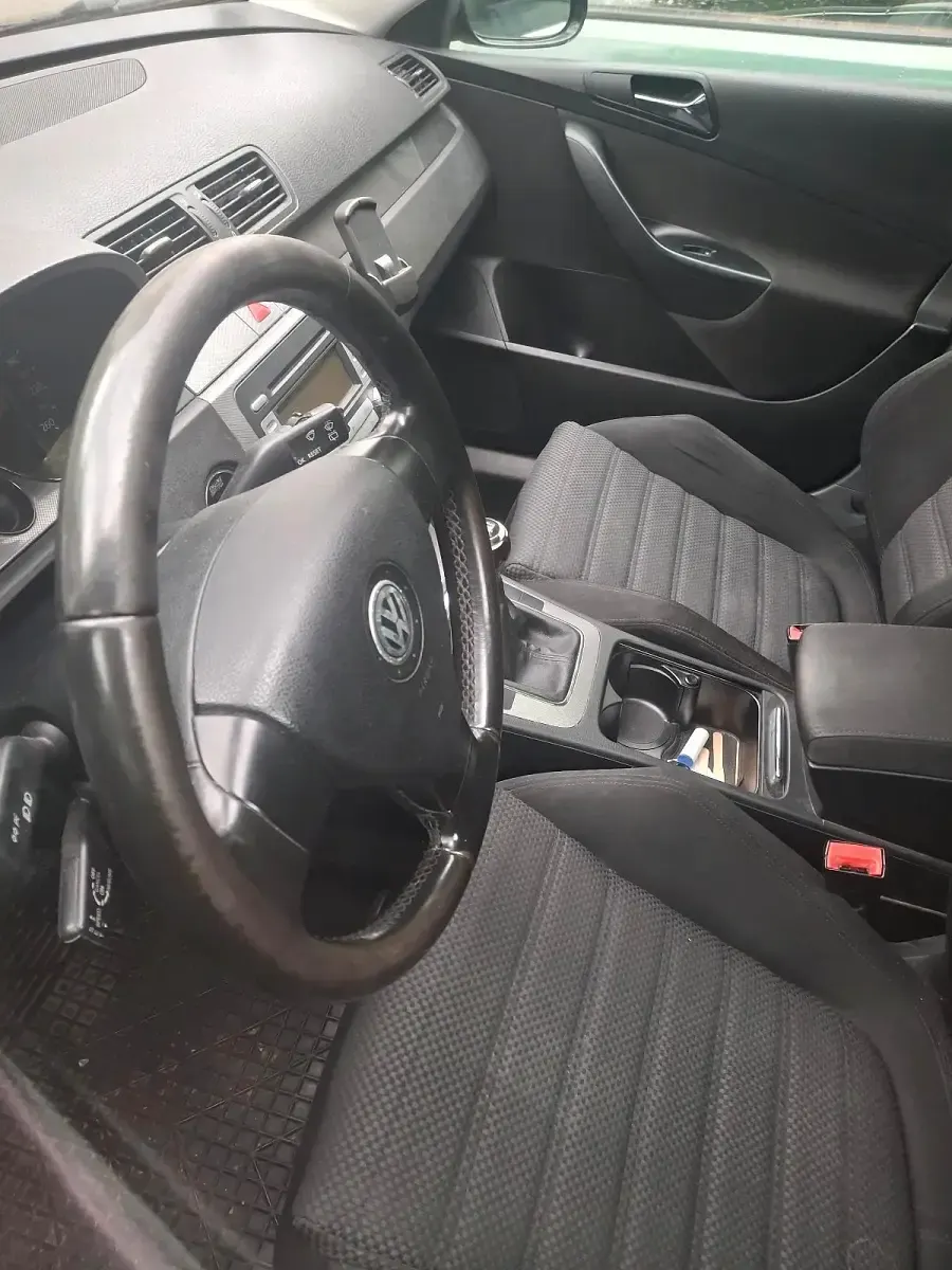 Gebraucht VW Passat 115 PS (84 kW) 2007 Schwarz Kombi