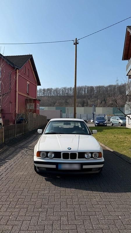 Gebraucht BMW 525 192 PS (141 kW) 1994 Weiß Limousine