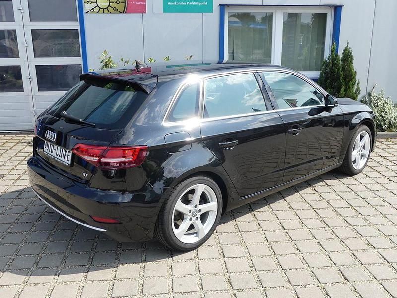 Gebraucht Audi A3 Sport 150 PS (110 kW) 2017 Schwarz Limousine