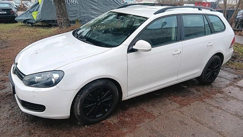 Weiß Gebraucht 2013 VW Golf VI Kleinwagen | 3.700 € (Guter Preis) - Bild 1/4