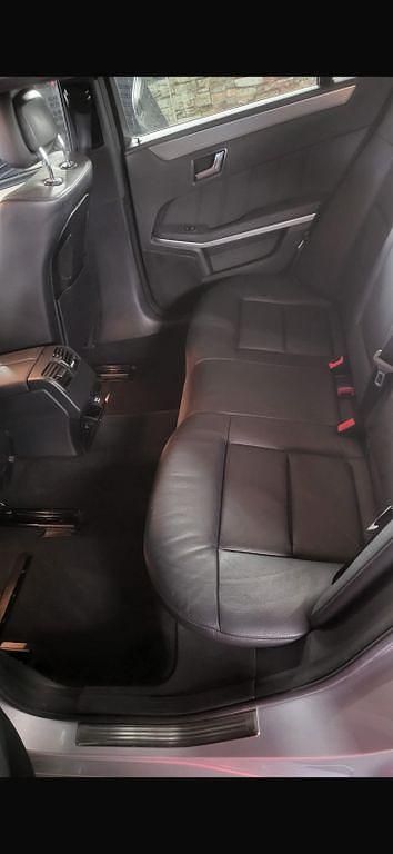 Gebraucht Mercedes E350 Avantgarde 306 PS (225 kW) 2012 Silber Limousine