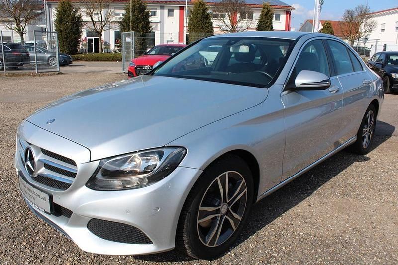 Second-hand Mercedes C180 Avantgarde 156 CP (114 kW) 2016 Argintiu Berlinǎ
