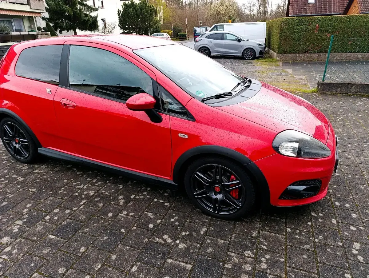 Gebraucht Fiat Grande Punto Abarth 155 PS (114 kW) 2009 Rot Kleinwagen