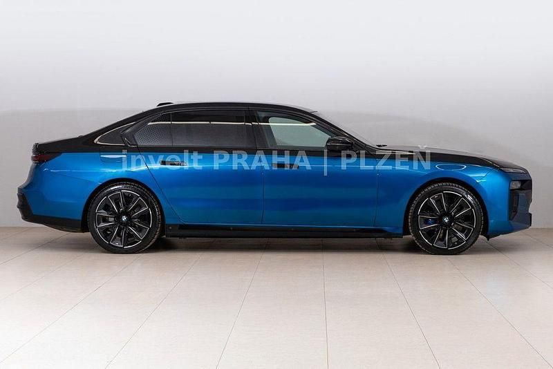 Second-hand BMW i7 Performance 484 kW (659 CP) 2024 Negru Berlinǎ