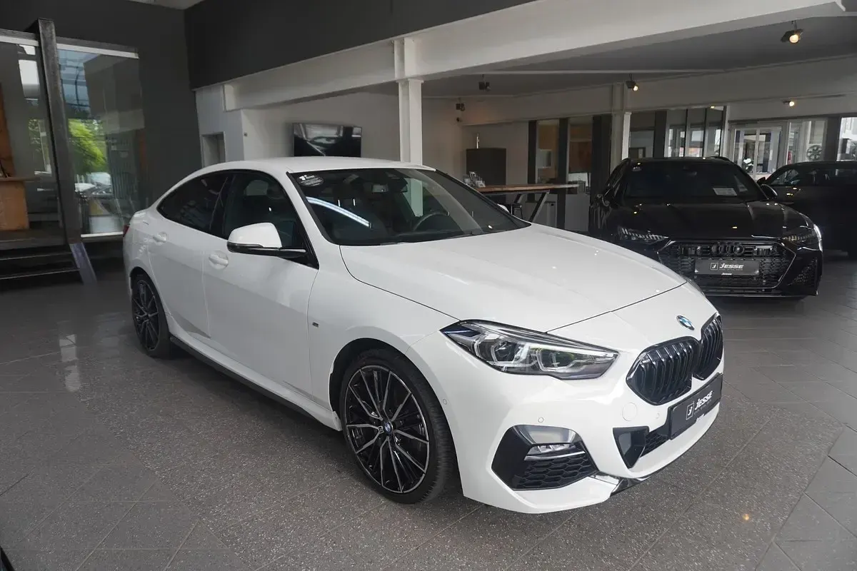 Gebraucht BMW 218 Shadowline 140 PS (102 kW) 2020 Weiß Coupé