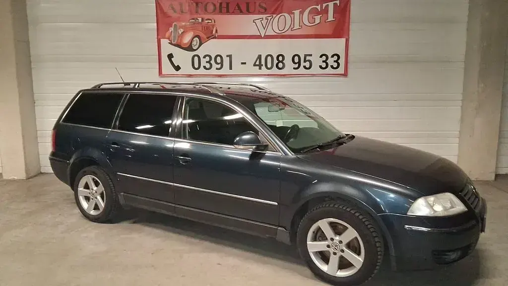 Gebraucht VW Passat Highline 163 PS (119 kW) 2004 Dunkelblau Kombi