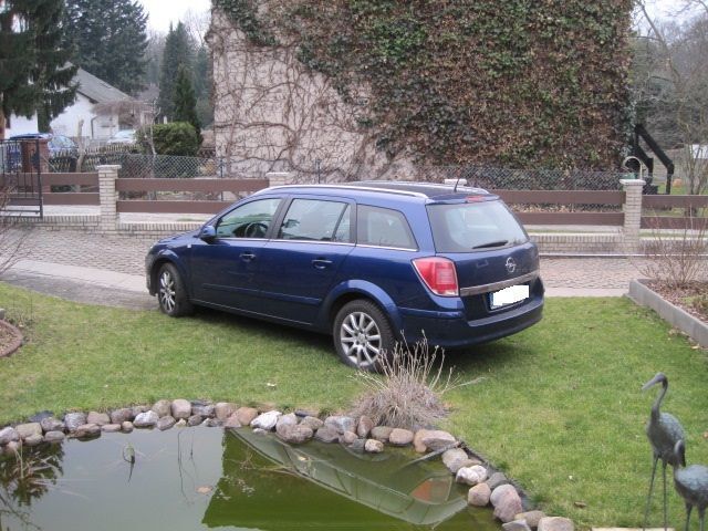 Blau Gebraucht 2004 Opel Astra Elegance Kombi | 4.990 € (Teuer) - Bild 1/1