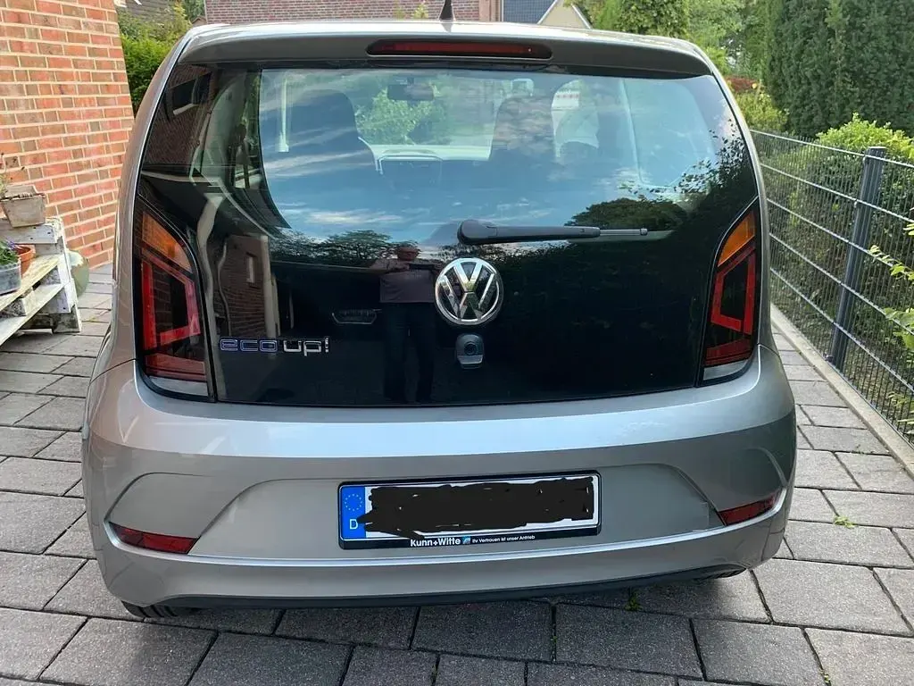 Gebraucht VW up! 68 PS (50 kW) 2018 Grau Kleinwagen