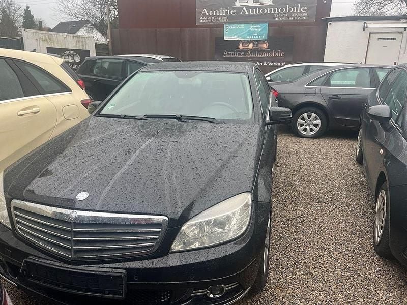 Schwarz Gebraucht 2011 Mercedes C180 Limousine | 7.600 € (Guter Preis) - Bild 1/4