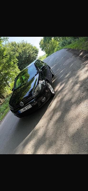 Schwarz Gebraucht 2009 VW Golf VI Kleinwagen | 4.200 € (Fairer Preis) - Bild 1/4