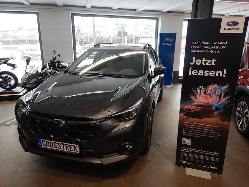 Neu Subaru Crosstrek Platinum 136 PS (100 kW) 2026 Grau SUV