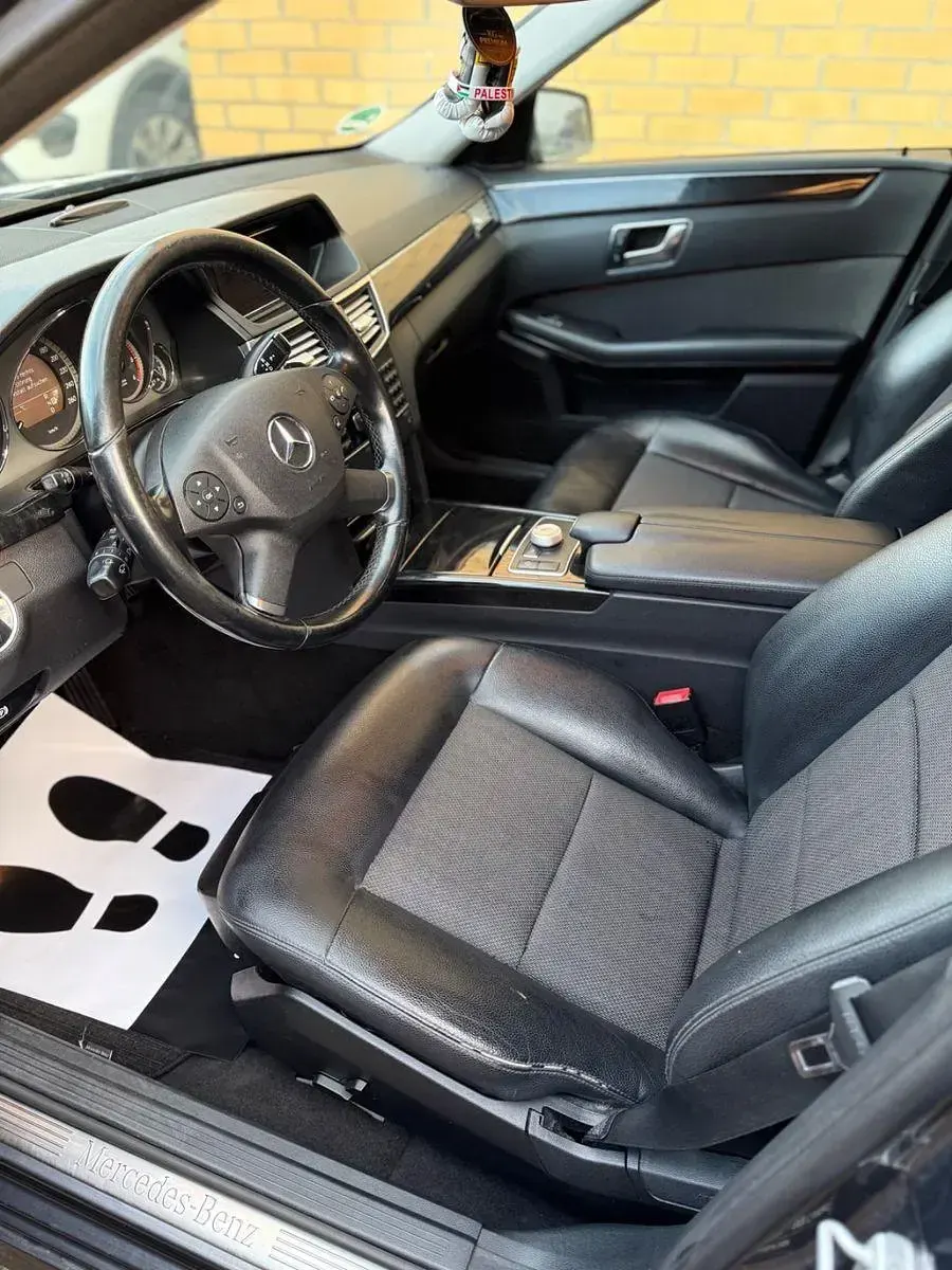 Usata Mercedes E250 204 CV (150 kW) 2011 Grigio Station wagon