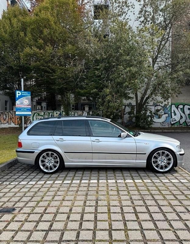 Gebraucht BMW 330 M Sport 231 PS (169 kW) 2005 Silber Kombi