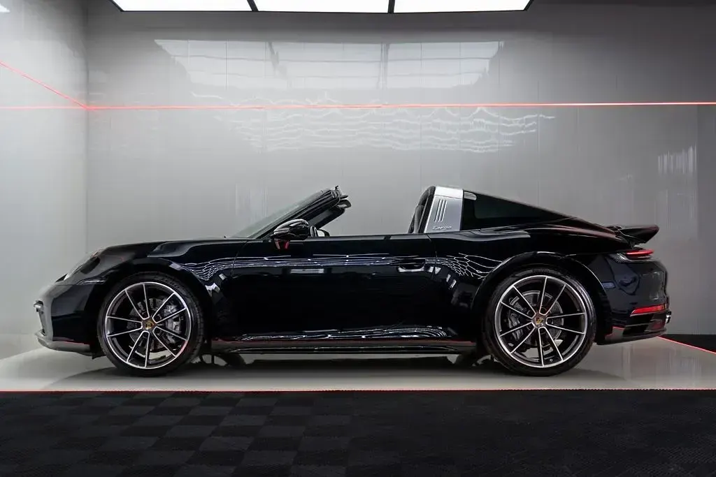 Gebraucht Porsche 911 Targa 4 Chrono 385 PS (283 kW) 2020 Schwarz Cabrio