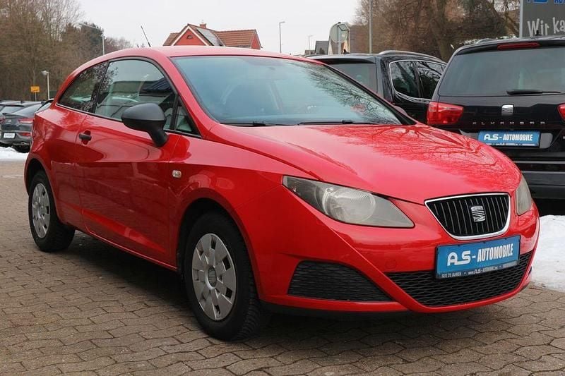 Gebraucht Seat Ibiza SC Basis 60 PS (44 kW) 2011 Rot Kleinwagen