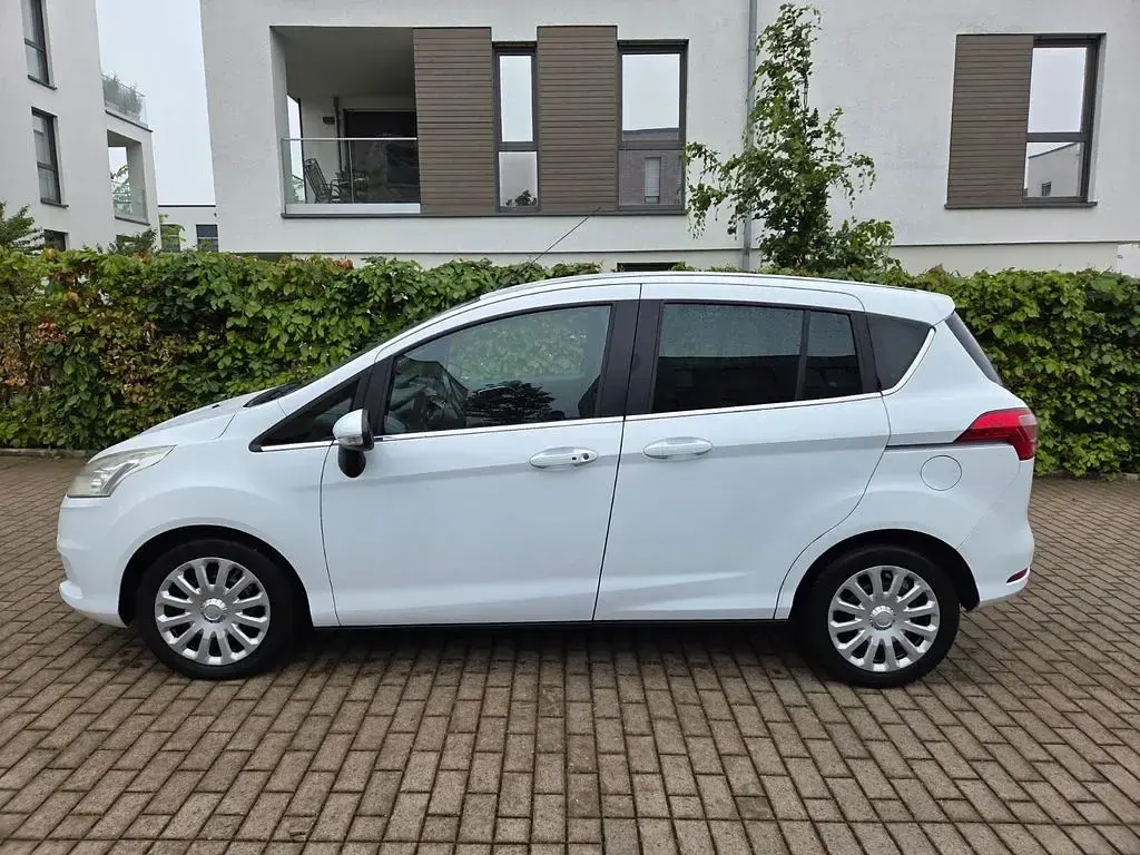 Gebraucht Ford B-MAX Titanium 95 PS (69 kW) 2013 Weiß Van / Kleinbus