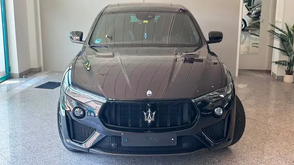Gebraucht Maserati Levante 581 PS (427 kW) 2022 Schwarz SUV