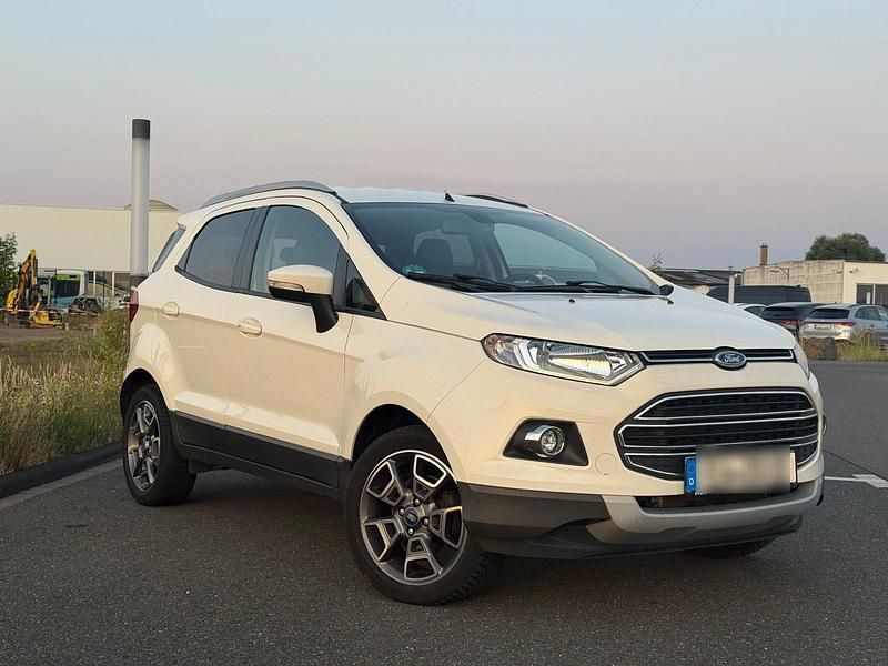 Weiß Gebraucht 2016 Ford Ecosport Titanium SUV | 7.799 € (Etwas zu teuer) - Bild 1/4