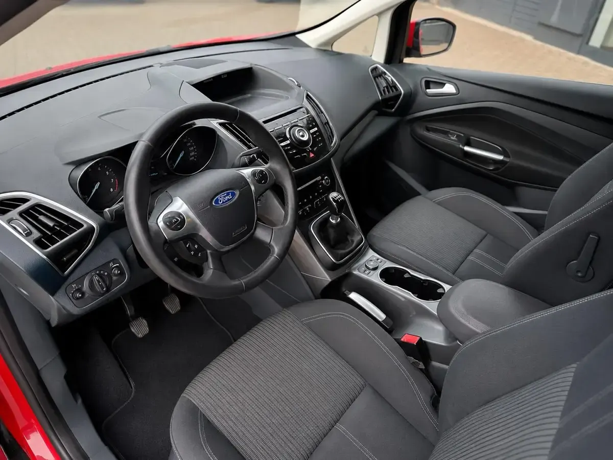 Gebraucht Ford C-MAX 101 PS (74 kW) 2012 Rot Van / Kleinbus