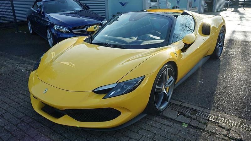 Neu Ferrari 296 829 PS (609 kW) 2026 Gelb Cabrio