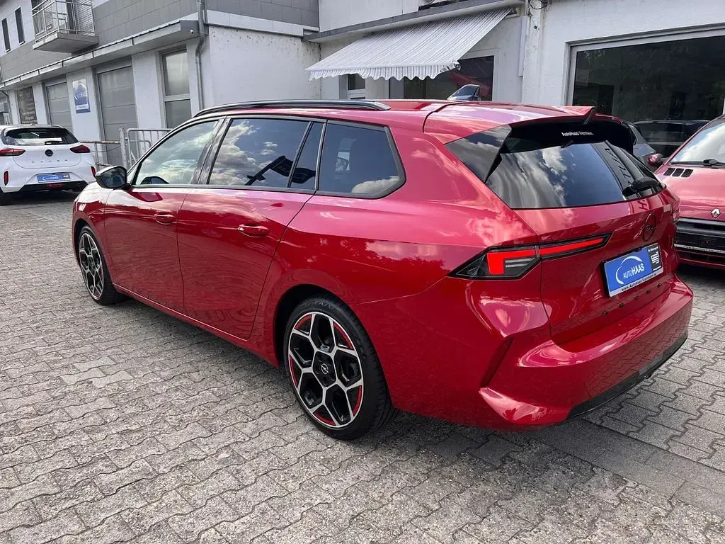 Gebraucht Opel Astra GS Line 131 PS (96 kW) 2024 Rot Kleinwagen